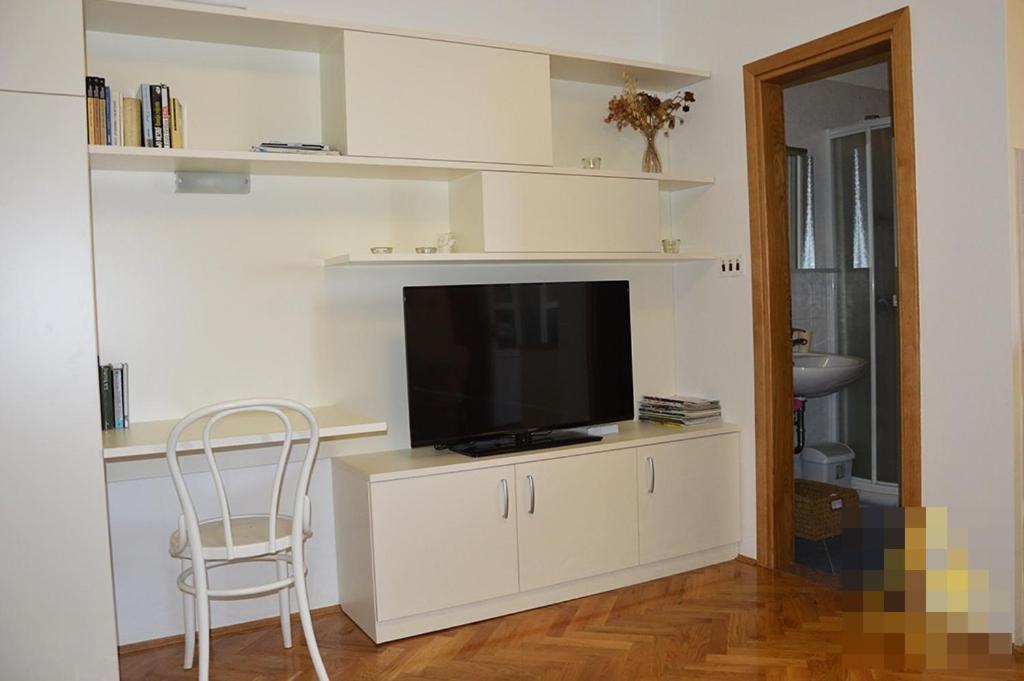 Studio Apartment In Preko With Sea View, Terrace, Air Conditioning, Wi-Fi Exterior photo